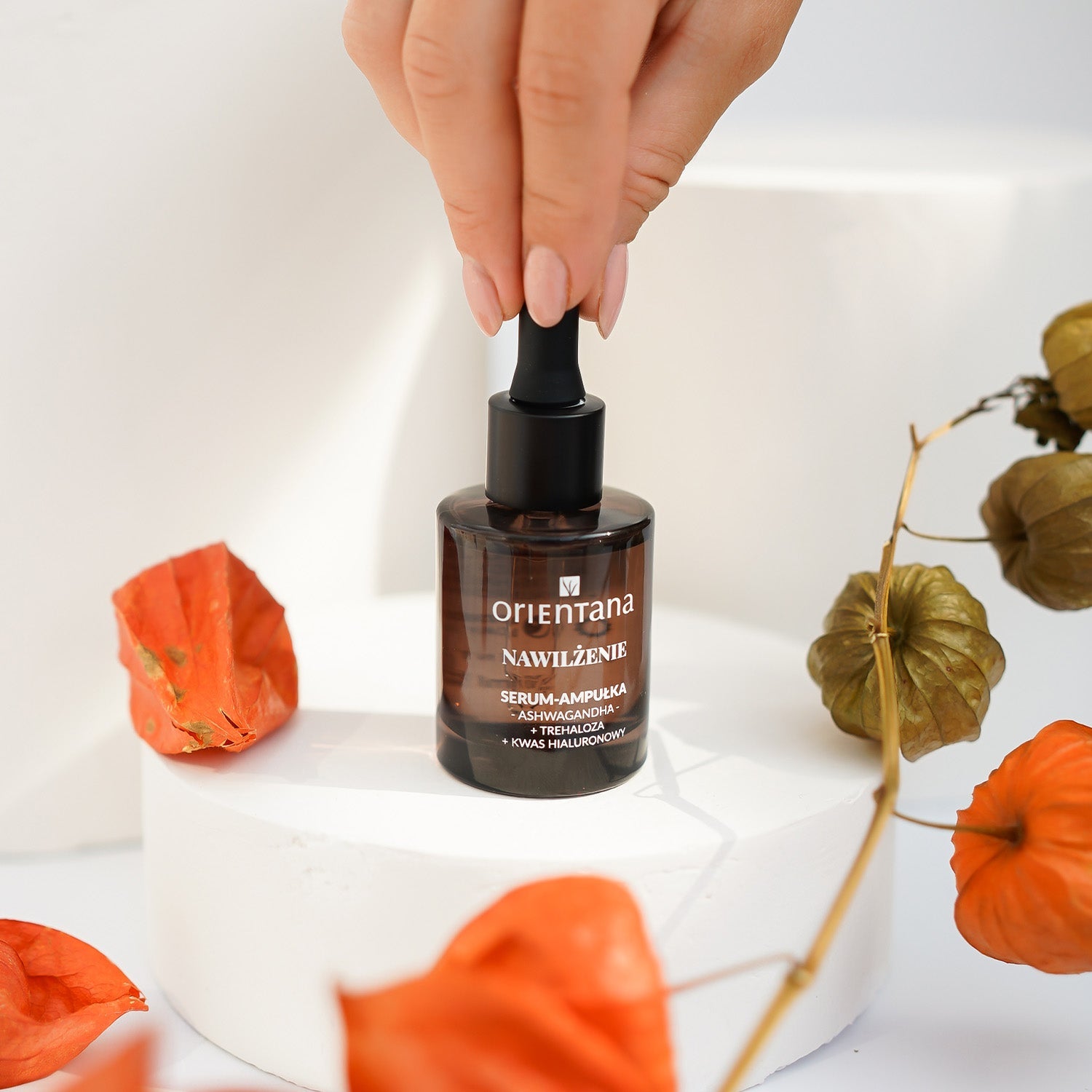 Nawilżające serum - ampułka ASHWAGANDHA TREHALOZA KWAS HIALURONOWY 30 ml - Orientana